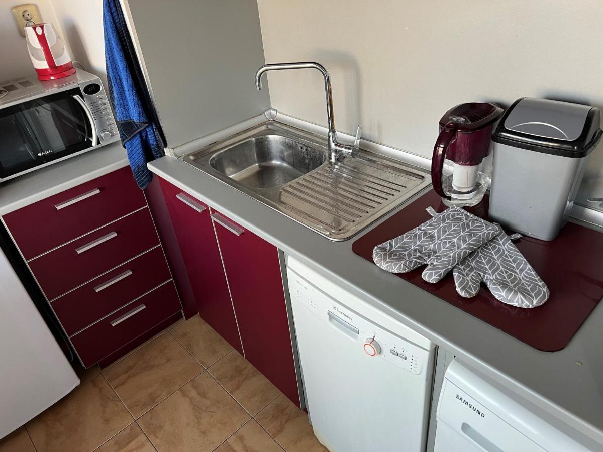 Cosy Central Apartment Варна Екстериор снимка