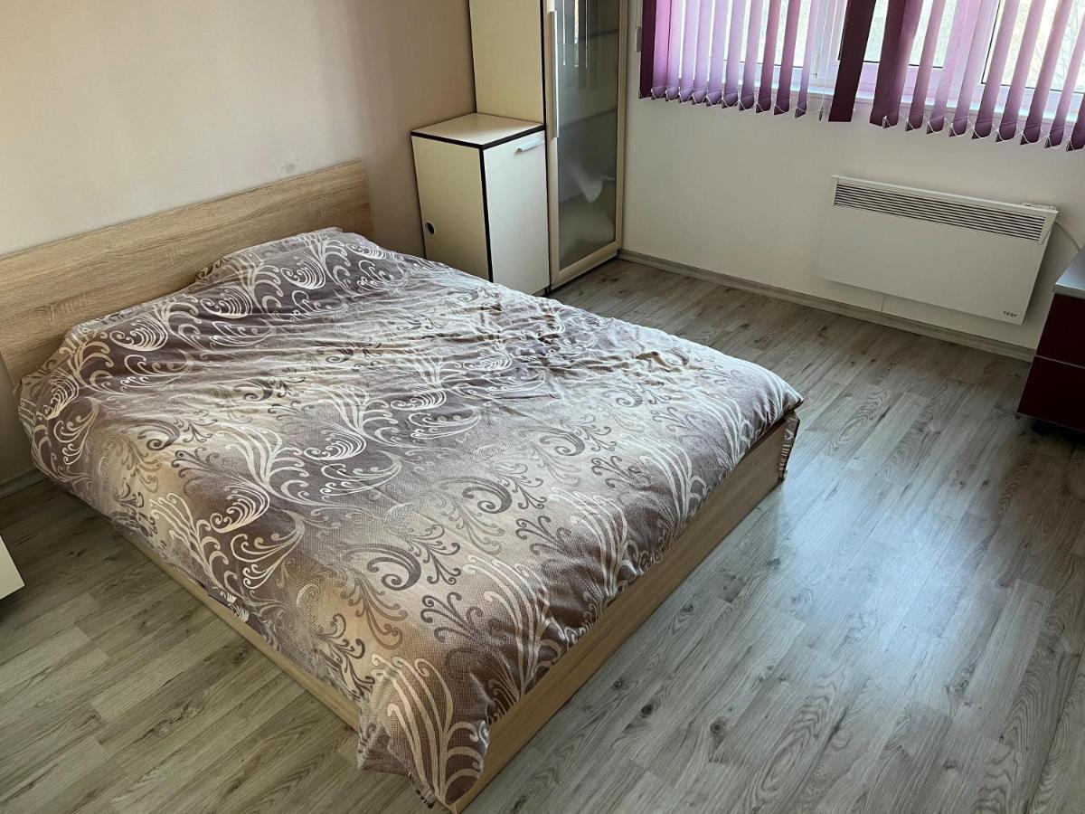 Cosy Central Apartment Варна Екстериор снимка