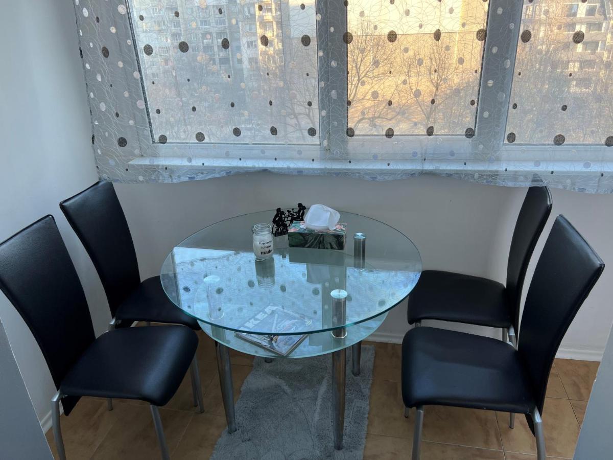 Cosy Central Apartment Варна Екстериор снимка