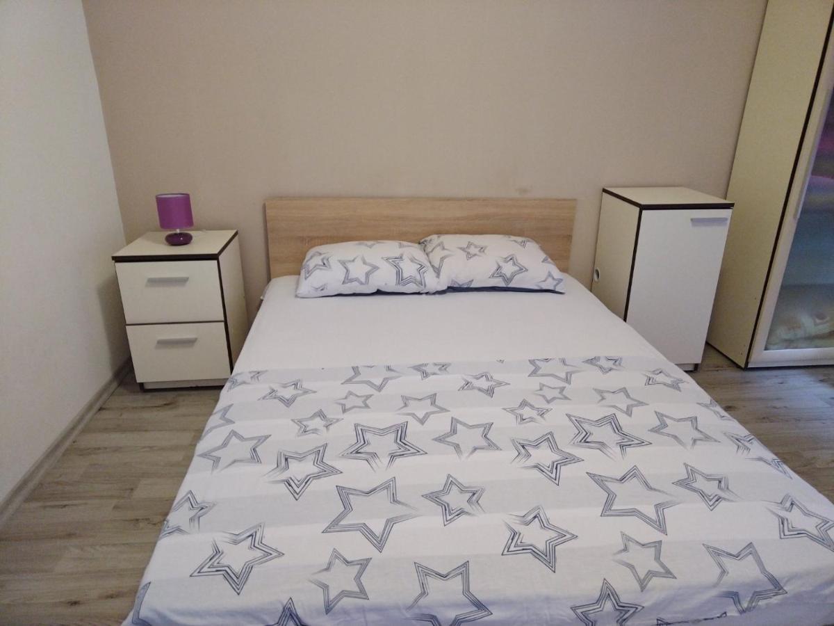 Cosy Central Apartment Варна Екстериор снимка
